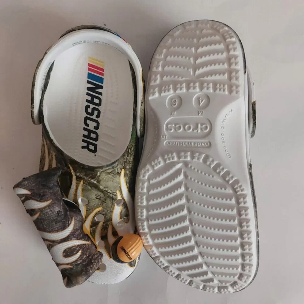 CROCS Mens Size 4 Womens 6 Nascar x Realtree Slip On Classic Clogs Shoes Camo - Picture 10 of 11